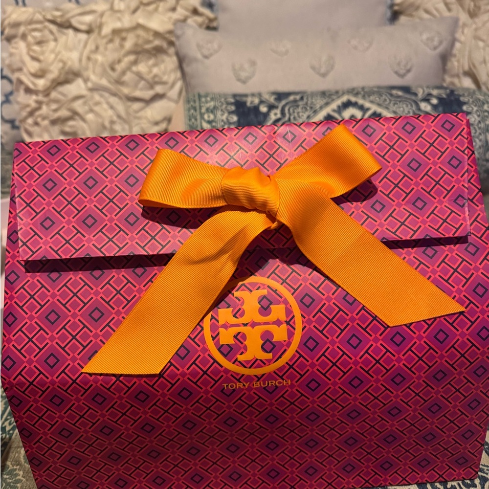 Colorful Patterned Shoe Box - Picture 5 of 5